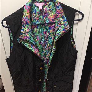 EUC L Lilly Pulitzer Black Puffer Vest